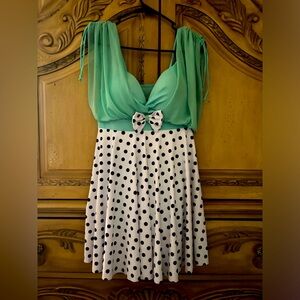 DressFo Polka Dot One-Piece Retro bathing suit